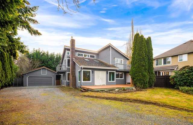 Wonderful 3BD Finn Hill Home in Kirkland with Garage! - 8635 Northeast 124th Street, Kirkland, WA 98034