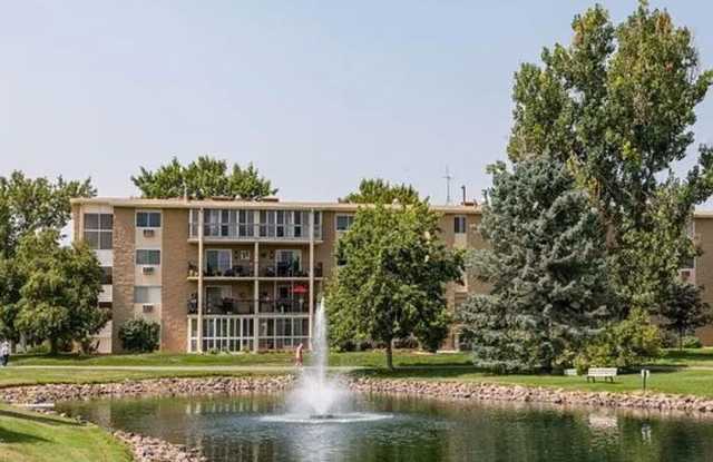 Great Condo and Location in Aurora photos photos