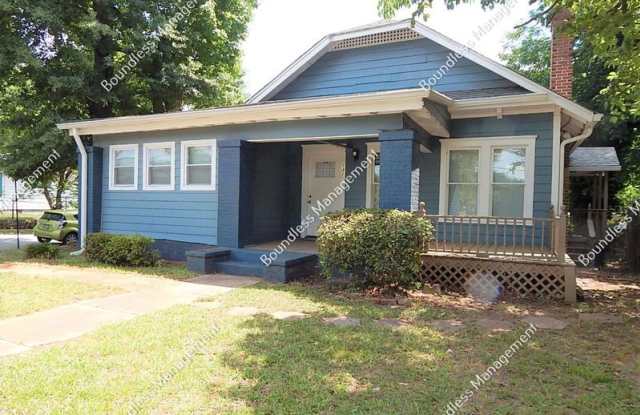 1420 Lakewood Ave SE photos photos