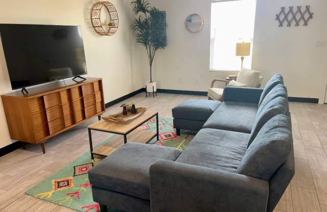 1200 Chica Ln - 1200 Chica Lane, Galena, KS 66739