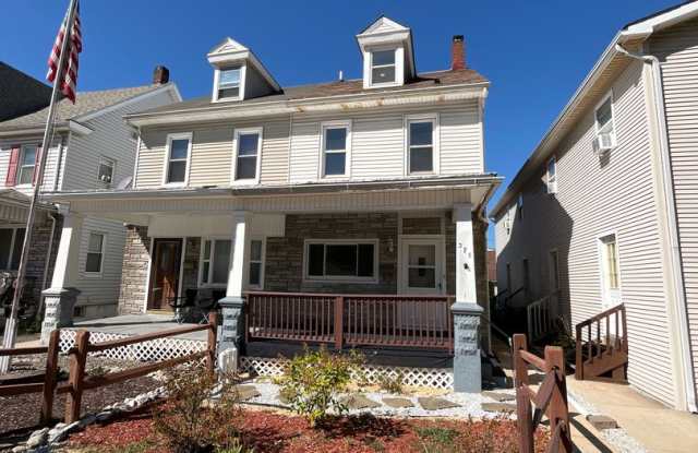 Move-in ready and well-maintained, this 4-bedroom, 2.5-bath home in Palmerton photos photos