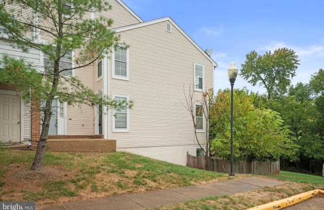 44226 MOSSY BROOK Square - 44226 Mossy Brook Square, Ashburn, VA 20147