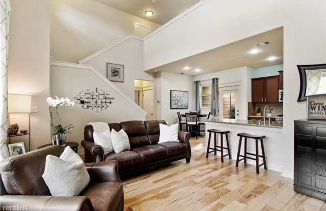 11105 Avery Station Loop Gallery 2