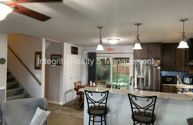 1355 Columbine Dr Gallery 4