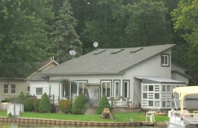 1441 TRIANGLE LAKE ROAD - 1441 Triangle Lake Road, Livingston County, MI 48843