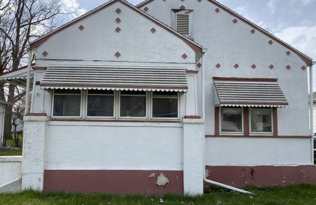 208 Stroup St - 208 Stroup Street, Danville, IL 61832