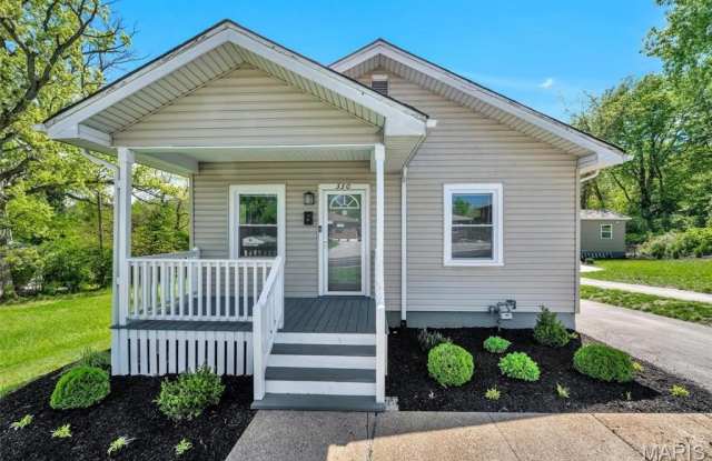 330 Chambers Road photos photos