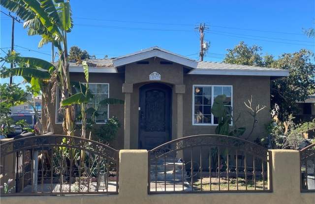 10979 Cassina photos photos