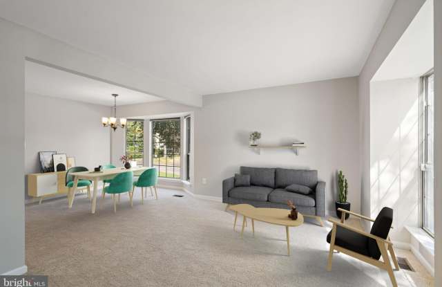 12518 QUARTERHORSE LANE Gallery 3