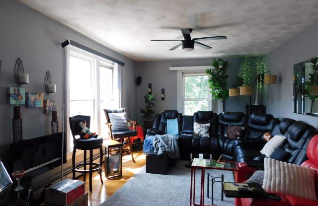 451 Circular Avenue Gallery 2