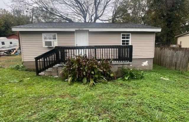 Charming 2BR Home with Large Front Porch & Spacious Kitchen photos photos