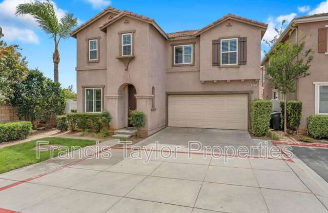 401 Whitby Glen photos photos