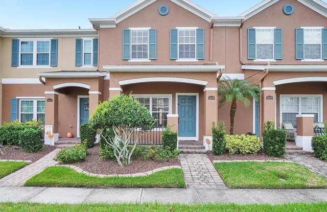 Beautiful 3 Bed 2.5 Bath Gated Townhouse for Rent in Orlando, FL - 16719 Cedar Crest Drive, Alafaya, FL 32828