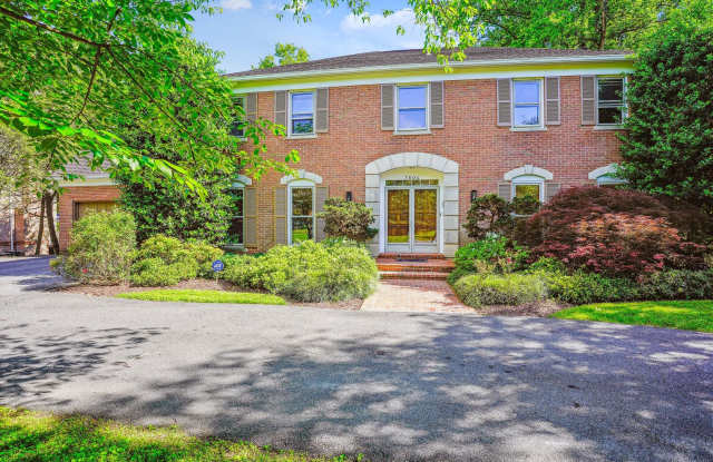 Magnificent 5 Bedroom, 4.5 Bathroom Bethesda Home with Huge Private Yard!! photos photos
