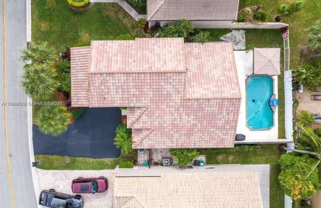 7685 NW 62nd Way photos photos