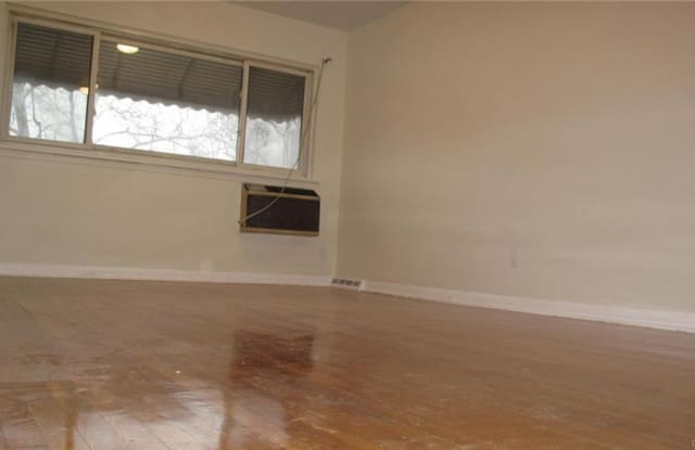 3205 Hering - 3205 Hering Avenue, Bronx, NY 10469