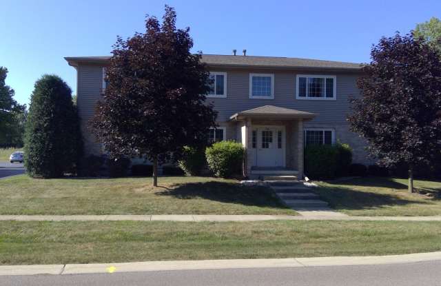 790 W Highview Drive - 790 West Highview Drive, Antioch, IL 60002