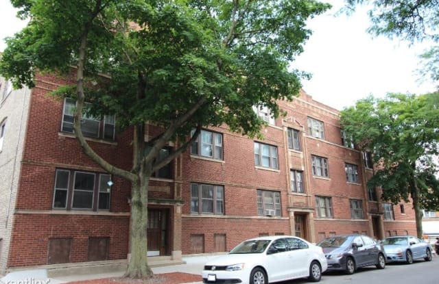 4822 W Montrose Ave 2 - 4822 West Montrose Avenue, Chicago, IL 60630