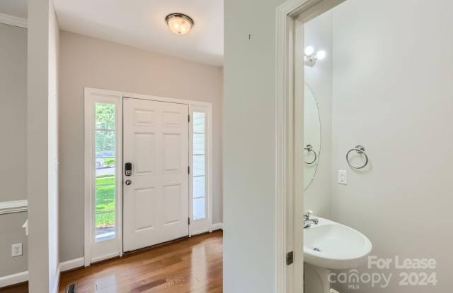 24 Deer Lake Trail Gallery 2