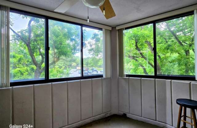 5901 MOUNT EAGLE Drive Gallery 1