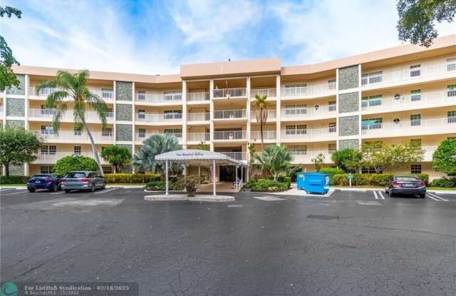 3505 Oaks Way - 3505 Oaks Way, Pompano Beach, FL 33069