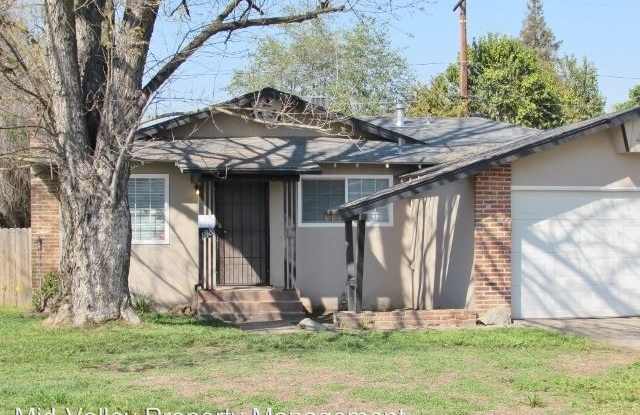 188 W. Sandra Avenue - 188 West Sandra Avenue, Tulare, CA 93274