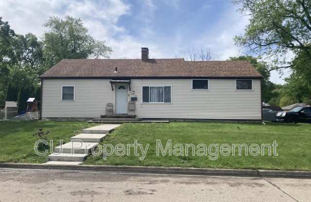 1109 W Columbia - 1109 West Columbia Avenue, Champaign, IL 61821