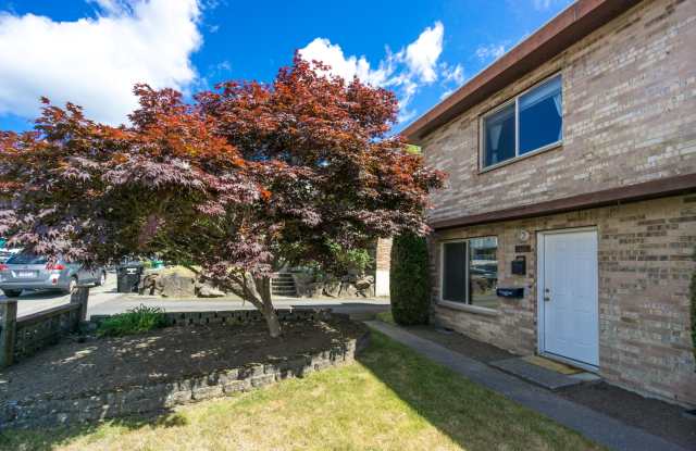 9212 Ashworth Ave N photos photos