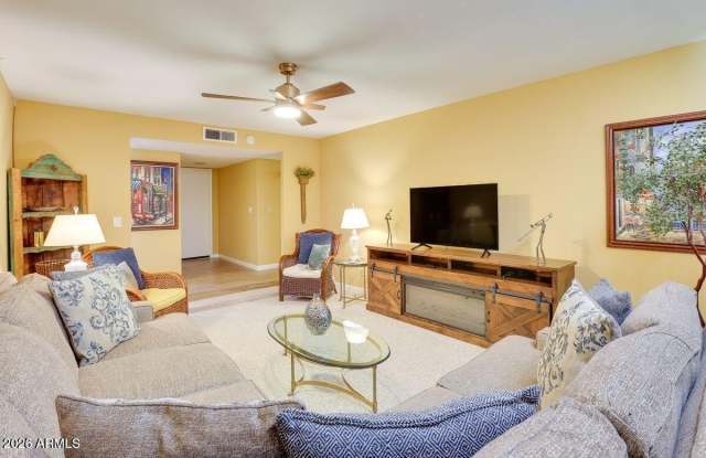 4933 W LARKSPUR Drive Gallery 3