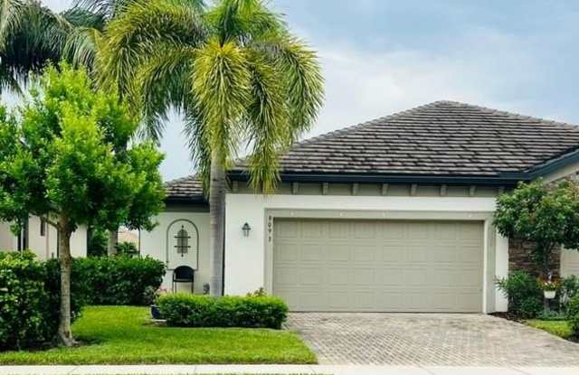 9093 Glenforest Dr Gallery 1