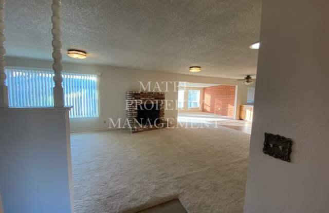 Move in Special see AD photos photos