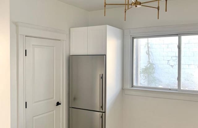 96 Cottage St. Gallery 4
