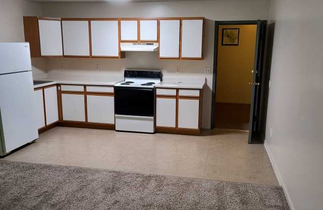 1130 Minns Drive - 14 photos photos