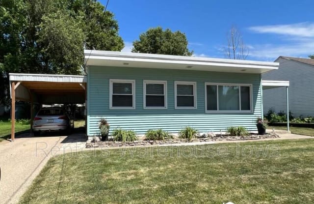 2211 60th St - 2211 60th Street, Des Moines, IA 50322