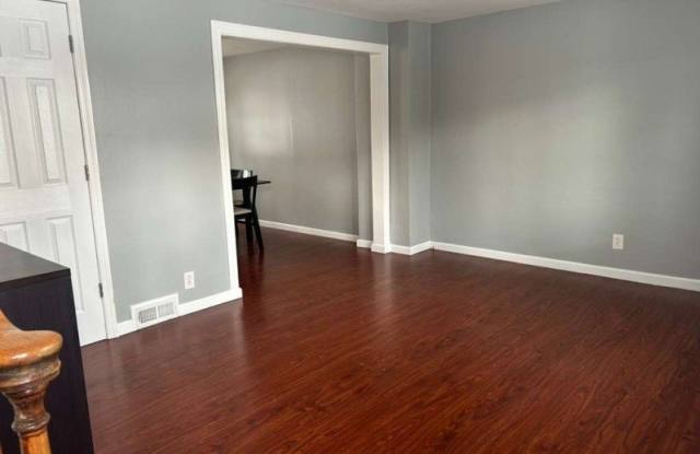 36 Kate Ln photos photos