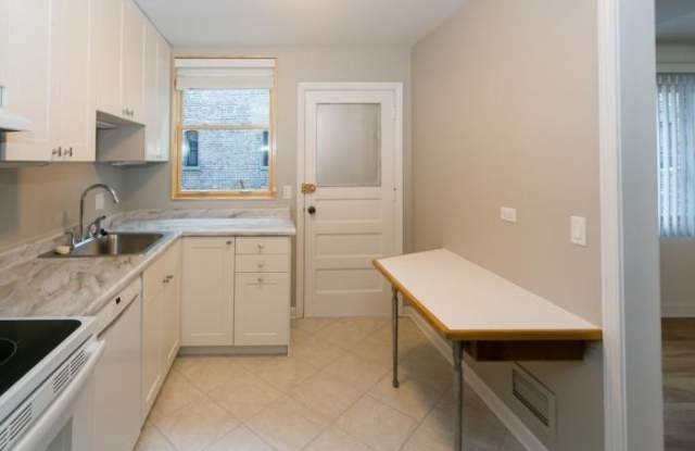 1333 Howard - 1333 West Howard Street, Chicago, IL 60626