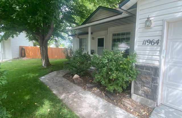 3 Bed, 2 Bath, Single Story, CUL-D-SAC Home, RV Parking, Private fence in backyard, Mature tree for Shade. photos photos