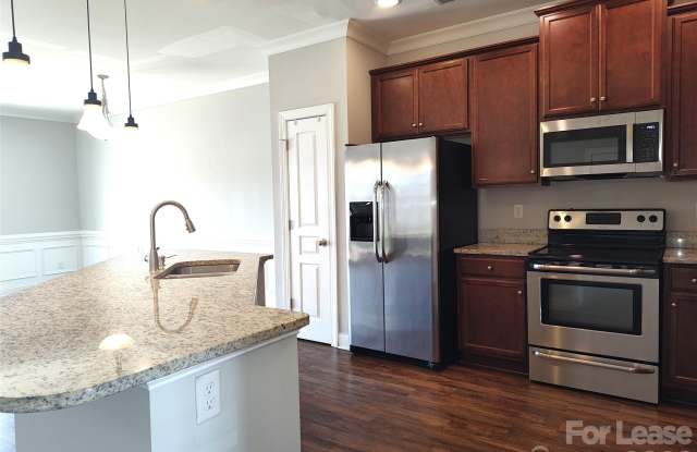 321 Halton Crossing Drive Gallery 3
