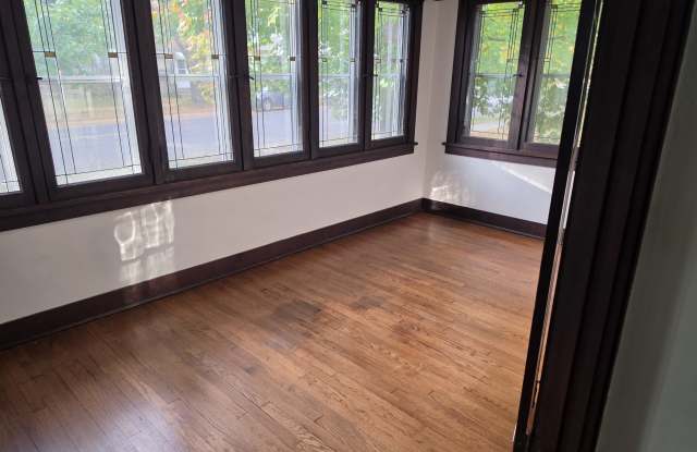 1021 7th Street South Gallery 4