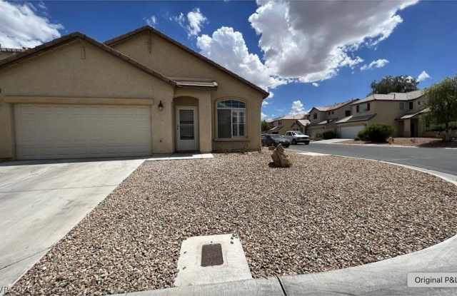 2215 Heavenly Lights Avenue photos photos