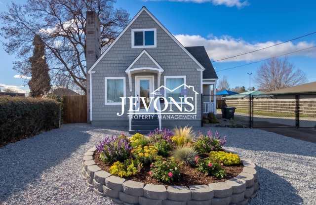 Move in during September or October 2026 and receive 50% off rent for December 2026 and January 2027 photos photos Move in during September or October 2026 and receive 50% off rent for December 2026 and January 2027 photos photos