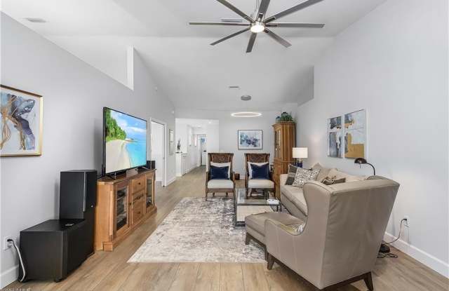 20271 Calice Ct Gallery 4