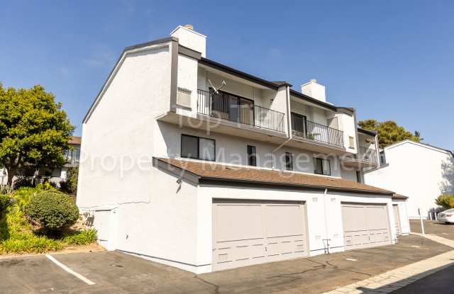 Beautiful 2 bed, 2.5 bath, 1373 sqft Townhouse in La Costa - Available October 30th for Lease! photos photos