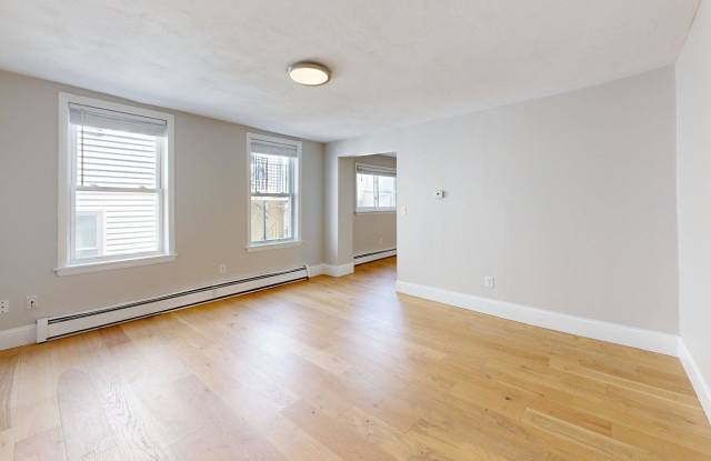 43-43A Cottage Street43-43A Cottage Street - 1 photos photos