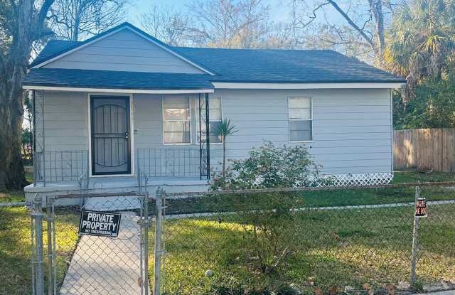 Welcome Home to 3146 2nd Street Circle, Jacksonville, FL 32254 photos photos