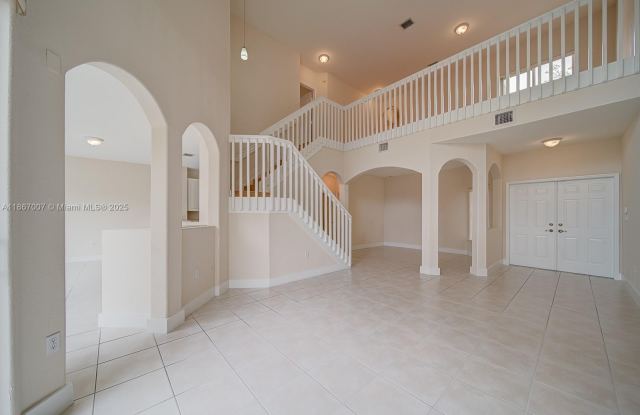 11336 NW 54th Ter photos photos