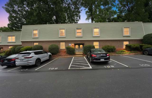 Charming 3BR Condo in Charlotte photos photos