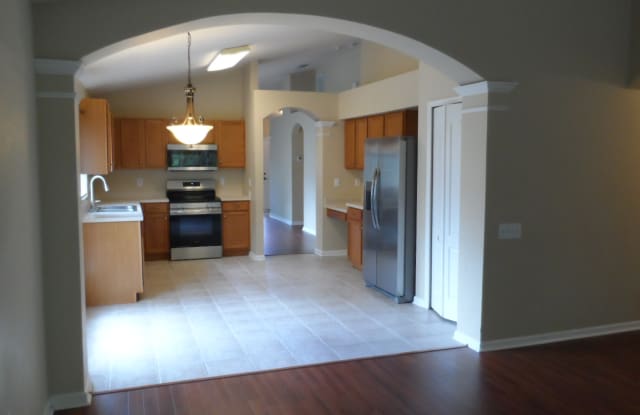 30709 Lanesborough Cir Gallery 4