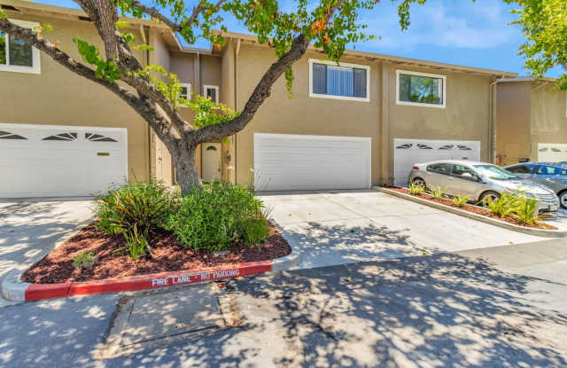 3-Bedroom 2.5-Bathroom Santa Clara Townhome photos photos