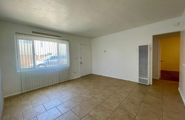 Beautiful 2 bedroom 1 bathroom with a private yard in the heart of El Cajon Gallery 2
